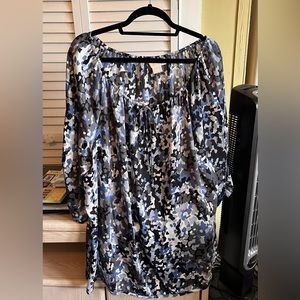 New Michael Kors size 2X off the shoulder top.